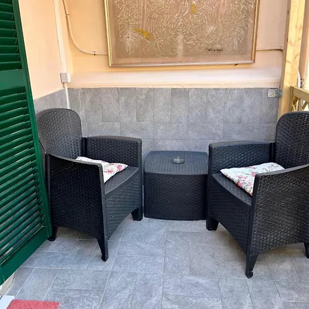 Casa Lunense Apartment *